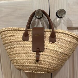 Elegant Straw Tote with Brown Leather Accents